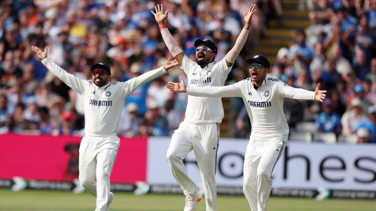  ટેસ્ટ ક્રિકેટના ઈતિહાસમાં જો આપણે એક દિવસમાં બનનાર સૌથી વધારે રનની વાત કરીએ તો 588 રન એક દિવસમાં બન્યા છે. આ કારનામું ઈંગ્લેન્ડ અને ભારતની ટેસ્ટ મેચ દરમિયાન 1936માં બન્યું હતુ. 