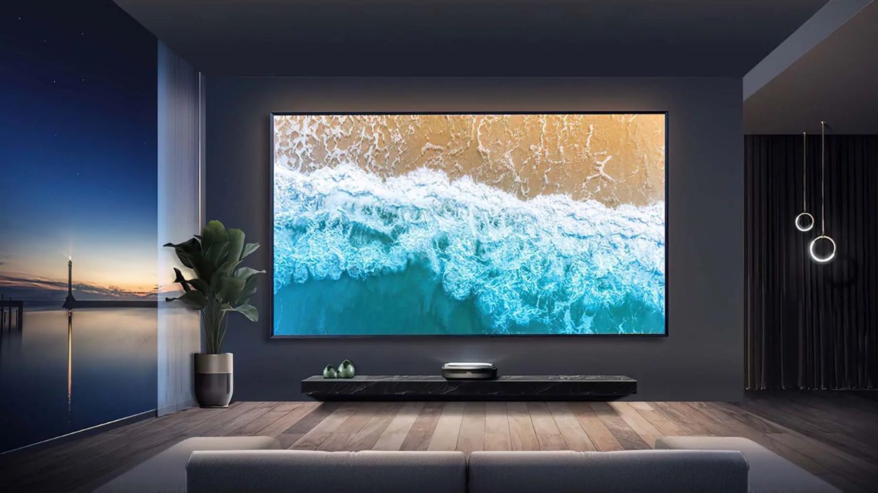 કોઈપણ જૂના ડિસ્પ્લે અથવા ટીવીને સ્માર્ટ ટીવીમાં કન્વર્ટ કરવાની રીત ખૂબ મુશ્કેલ નથી. તમારે સ્ટ્રીમિંગ સ્ટીક ડિવાઇસને ટીવીના HDMI પોર્ટ સાથે કનેક્ટ કરવું પડશે. જો તમારા ટીવીમાં HDMI પોર્ટ નથી, તો તમે અલગથી કનેક્ટર ખરીદી શકો છો, જેથી ટીવીના પોર્ટને HDMI માં કન્વર્ટ કરી શકાય. શ્રેષ્ઠ સ્ટ્રીમિંગ ડિવાઇસમાંથી એક, FireTV Stick, પર મોટી છૂટ મળી રહી છે.