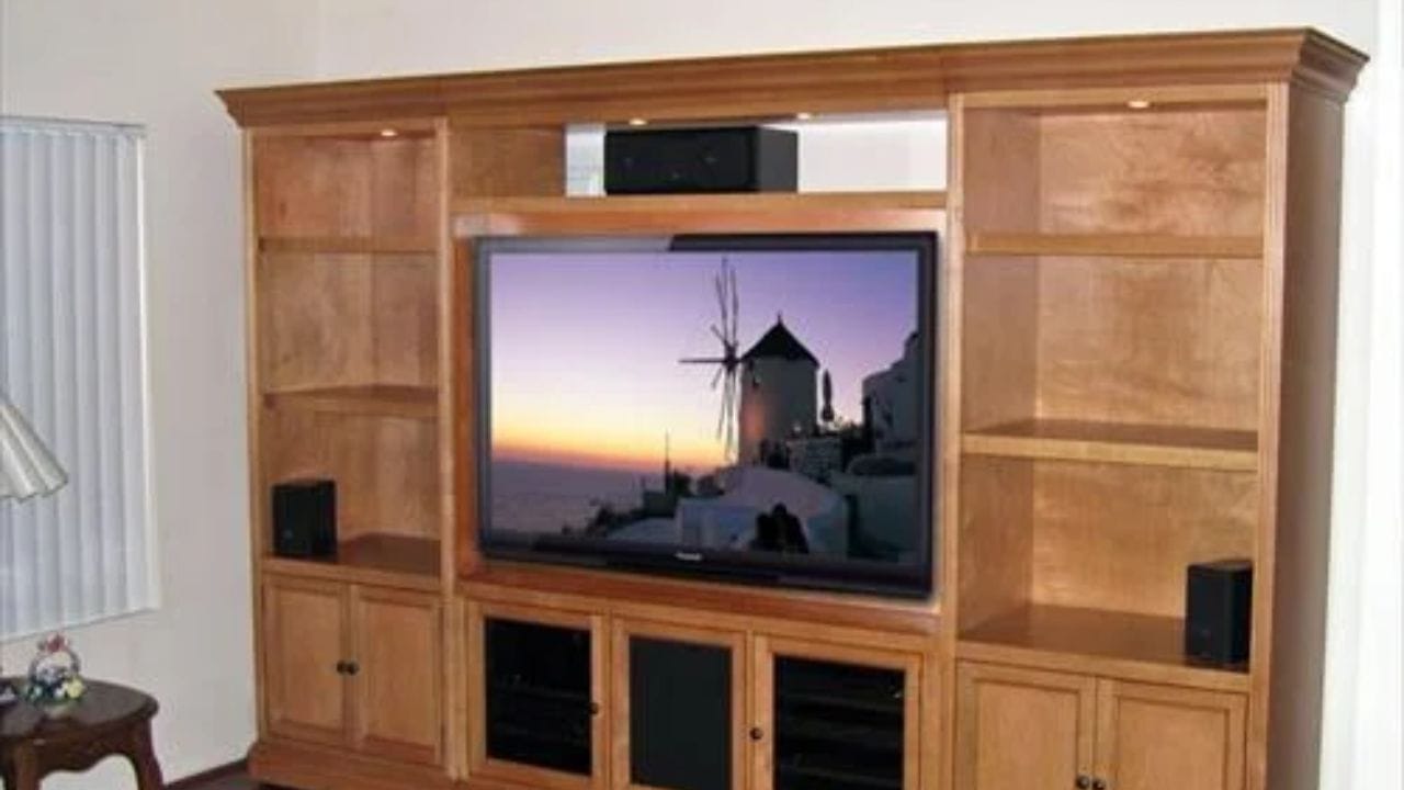 આખી દુનિયા હવે મોટી સ્ક્રીન પર OTT એપ્સનું કન્ટેન્ટ જોવા માટે સ્માર્ટ ટીવી ખરીદી રહી છે, પરંતુ જો તમે જૂના ટીવી પર અટવાયેલા છો, તો તમને અપગ્રેડ કરવાની એક શાનદાર તક મળી રહી છે. 