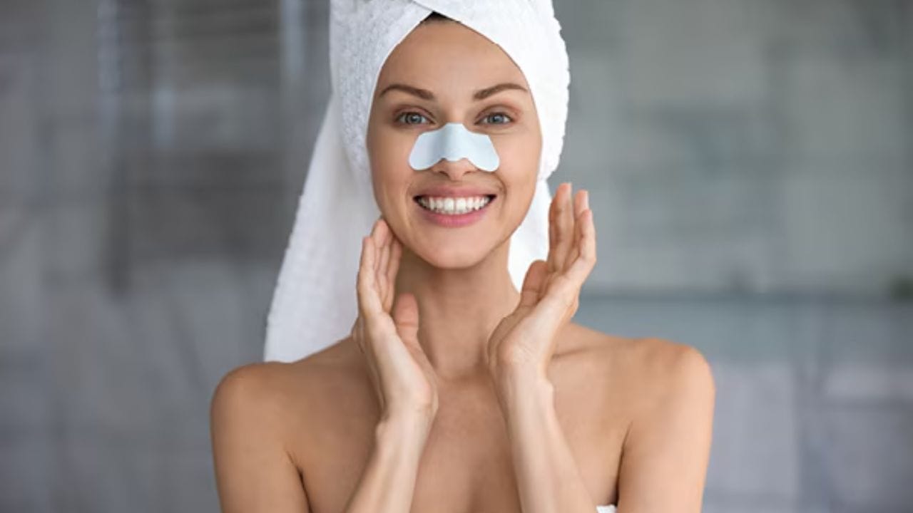 (Disclaimer - આ લેખમાં સમાવિષ્ટ કોઈપણ માહિતી/સામગ્રી/ગણતરીની ચોકસાઈ અથવા વિશ્વસનીયતાની ખાતરી આપવામાં આવતી નથી. આ માહિતી વિવિધ માધ્યમો/જ્યોતિષીઓ/ઉપદેશો/માન્યતાઓ/ધાર્મિક ગ્રંથોમાંથી એકત્રિત કરીને તમારા સુધી પહોંચાડવામાં આવી છે. અમારો ઉદ્દેશ્ય ફક્ત માહિતી પહોંચાડવાનો છે. વાંચકોએ તેને ફક્ત માહિતી તરીકે જ માનવી જોઈએ. આ ઉપરાંત તેના કોઈપણ ઉપયોગ માટે વાંચકો પોતે જવાબદાર રહેશે.)(All Image Symbolic)