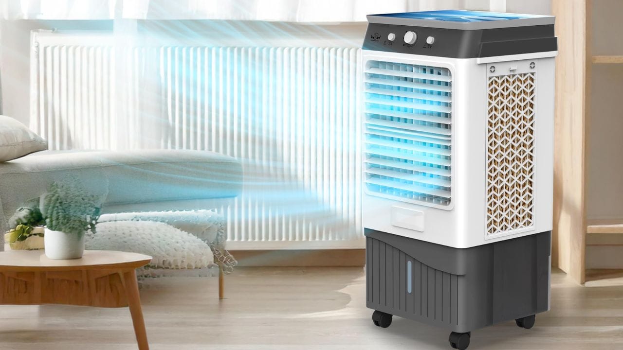 ભેજ અને બેક્ટેરિયાનું ખતરનાક મિશ્રણ: વરસાદની ઋતુમાં હવામાં ભેજ પહેલાથી જ વધારે હોય છે. આવી સ્થિતિમાં, જો કુલરમાં પાણી સમયસર બદલવામાં ન આવે, તો તેમાં બેક્ટેરિયા અને ફૂગ ઝડપથી વધવા લાગે છે. તે પ્રદૂષિત હવા દ્વારા શ્વાસ સાથે સીધા ફેફસાંમાં પહોંચે છે અને અસ્થમા, બ્રોન્કાઇટિસ જેવા શ્વસન રોગોનું કારણ બની શકે છે.