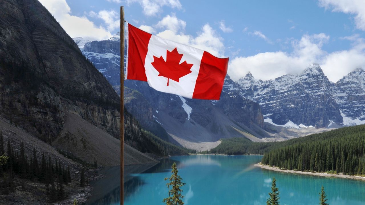 લીડરશીપ - સલાહ માટે જાહેર કરાયેલ પોસ્ટ મુજબ, આ શ્રેણી રજૂ કરવાથી નવા દ્રષ્ટિકોણ આવી શકે છે, ડિજિટલ પરિવર્તનને વેગ મળી શકે છે, ઉત્પાદકતામાં વધારો થઈ શકે છે અને સંગઠનાત્મક લક્ષ્યોમાં યોગદાન આપી શકાય છે. વિભાગ કહે છે કે વરિષ્ઠ પદો પર ઉમેદવારોને આકર્ષવાથી દેશની સ્પર્ધાત્મક ક્ષમતામાં વધારો થઈ શકે છે અને આર્થિક વિકાસ અને સમૃદ્ધિને પ્રોત્સાહન મળી શકે છે.