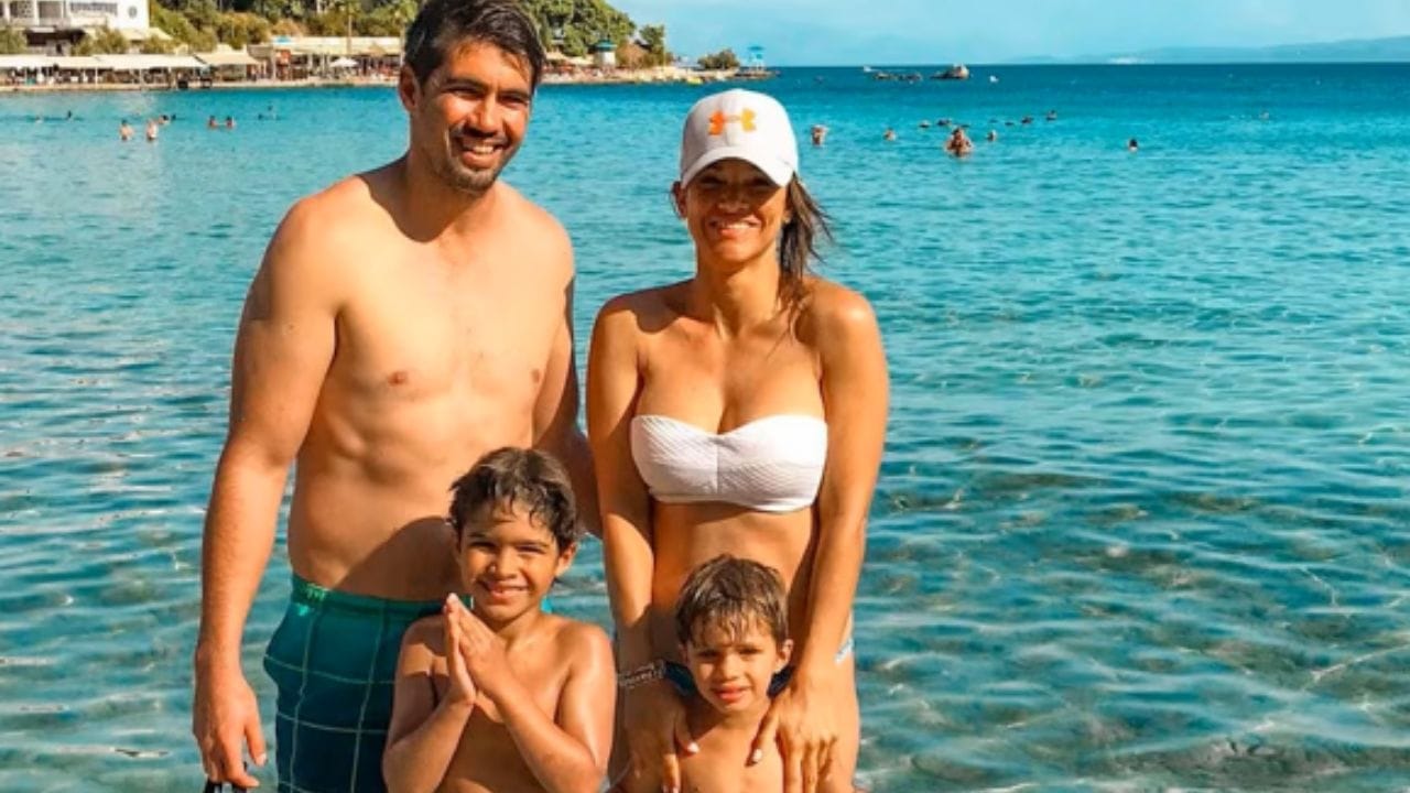 આવી સ્થિતિમાં, તેમણે આટલા વર્ષો સુધી બાળકોની સંભાળ રાખી અને તેમની પત્નીને દરેક રીતે ટેકો આપ્યો.