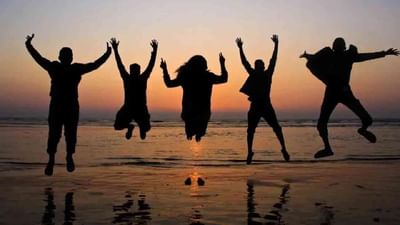 Happy Friendship Day: "તું દૂર હોય ત્યારે પણ હું તારી હાજરી અનુભવું છું, તું મિત્ર નથી, તું મારો જીવ છે", ફ્રેન્ડશીપ ડેની શુભકામનાઓ!