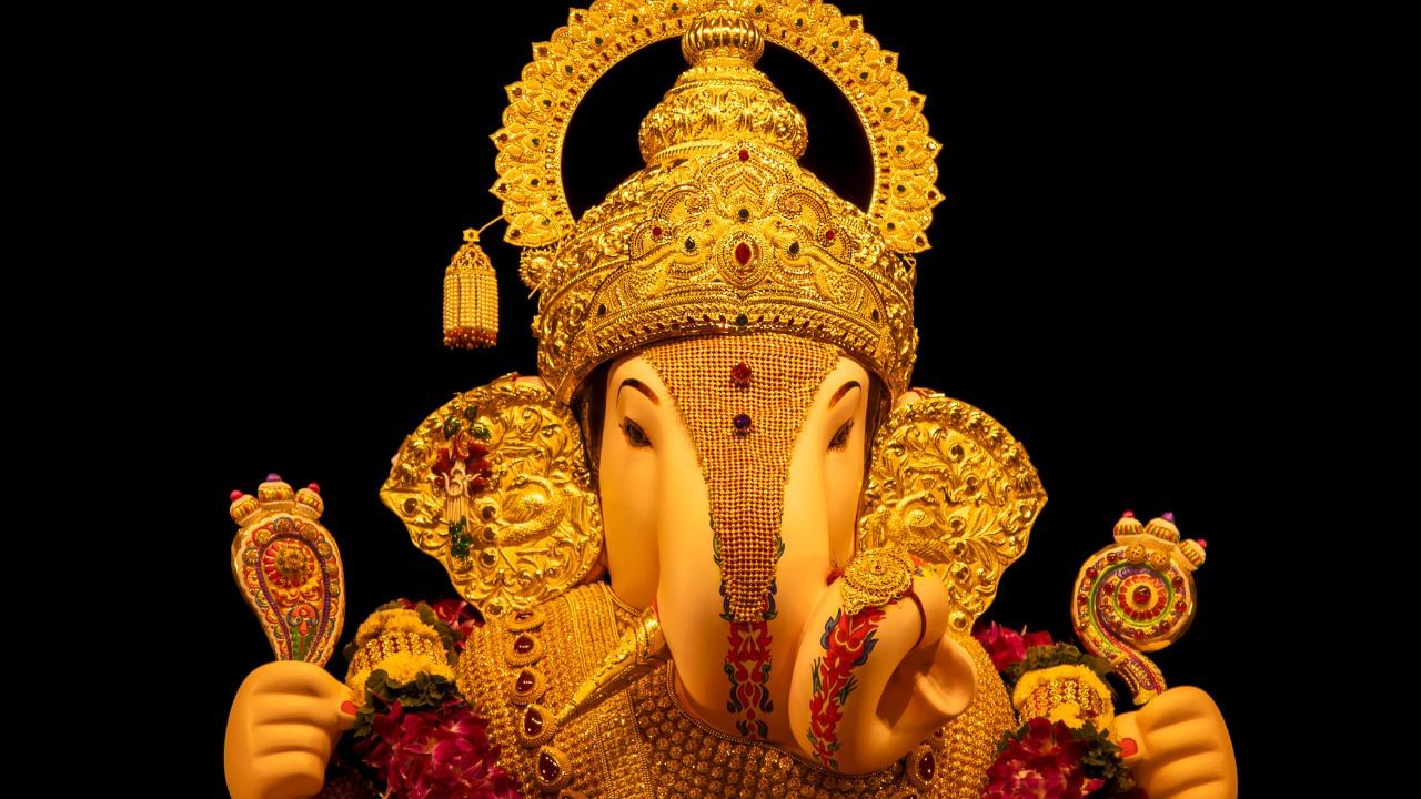 Ganeshji Father-in-Law Vishwarupa Riddhi Siddhi Parents (4)