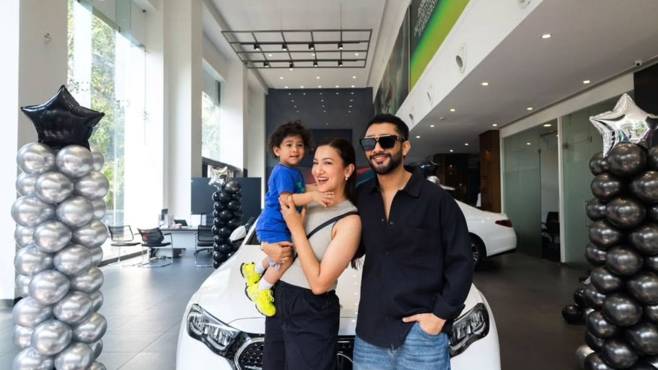 ગૌહર ખાનની લવ લાઈફ પણ ચર્ચામાં રહી છે. તે ઝૈદ દરબાર સાથે લગ્નજીવનનો આનંદ માણી રહી છે. બંનેની પહેલી મુલાકાત એક કરિયાણાની દુકાનમાં થઈ હતી, ત્યારબાદ તેઓ ધીમે ધીમે એકબીજાના પ્રેમમાં પડ્યા હતા.