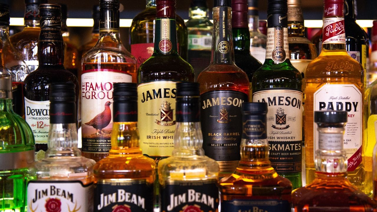 ફ્રાન્સ સાથે વેપાર સરળ બનાવવા માટે, વાઇન બેરલના કદ પ્રમાણે વેચવાનું શરૂ થયું. એક બેરલમાં 300 બોટલ રાખવાની યોજના બનાવવામાં આવી.