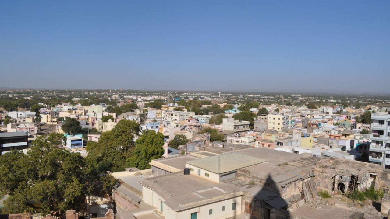 Gujarat Madhapar Village Asia's Richest NRI Connection (4)