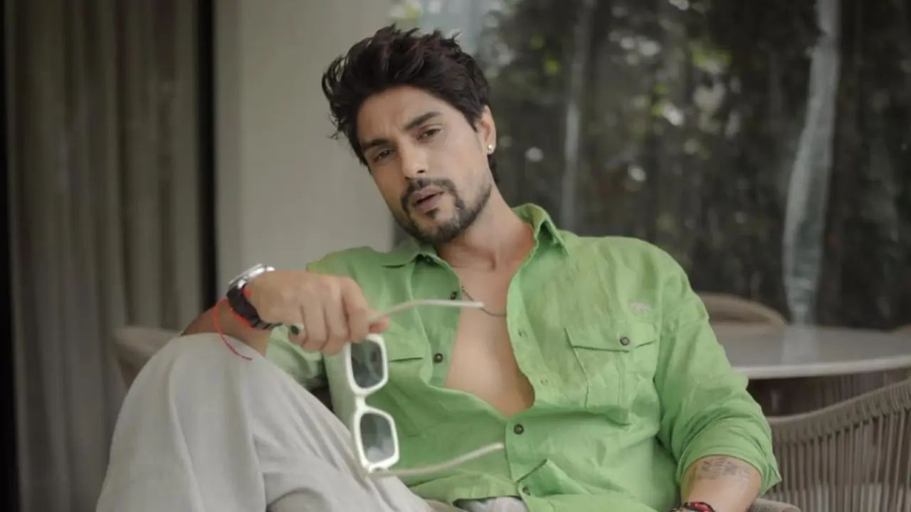 તેમના વંશજો, ચંદ્રગુપ્ત I, સમુદ્રગુપ્ત, ચંદ્રગુપ્ત II (વિક્રમાદિત્ય) જેવા મહાન શાસકોએ ભારતને "સુવર્ણ યુગ" તરફ દોરી ગયા હતા. આ સમયગાળા દરમિયાન કલા, સાહિત્ય, વિજ્ઞાન અને સંસ્કૃતિનો ખૂબ વિકાસ થયો.