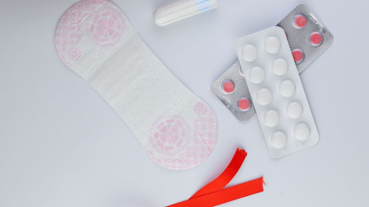 કેટલાક કેસમાં કિડની અને લિવર સાથે જોડાયેલી સમસ્યાઓનું કારણ બને શકે છે. અસ્થમા અલ્સર અથવા હૃદય રોગના કિસ્સામાં, તેનો ઉપયોગ કરતા પહેલા ડૉક્ટરની સલાહ લેવી જોઈએ.આ દવાનું સેવન કરવાથી મહિલાઓ કેટલીક બીમારીની ઝપેટમાં આવી શકે છે.