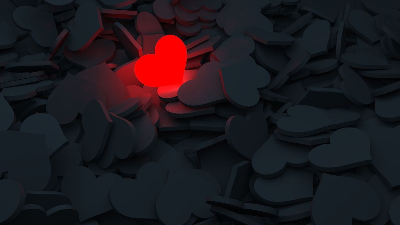 વ્યક્તિ થાક અનુભવી શકે છે જે વ્યક્તિની કામ પર અથવા ઘરે કાર્ય કરવાની ક્ષમતાને નબળી પાડી શકે છે અને તે મલ્ટીપલ સ્ક્લેરોસિસના સૌથી સામાન્ય લક્ષણોમાંનું એક છે. સ્પેસ્ટીસીટી અને સ્નાયુઓમાં ખેંચાણ પણ મલ્ટીપલ સ્ક્લેરોસિસના પ્રારંભિક લક્ષણો છે.