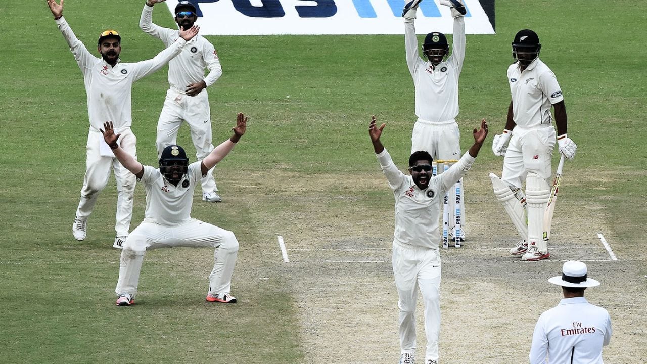 નિયમ નં. 31 અનુસાર, કોઈ પણ બેટ્સમેન અમ્પાયર દ્વારા ત્યારે જ આઉટ જાહેર થઈ શકે છે, જ્યારે ફિલ્ડિંગ ટીમ પદ્ધતિસર અપિલ કરે.