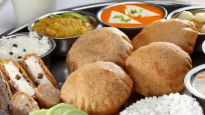 જૈન ધર્મના લોકો પર્યુષણમાં રીંગણ જેવા ઘણા બીજવાળા શાકભાજી ખાવાનું ટાળે છે. આ ઉપરાંત તેઓ " ચાતુર્માસ " દરમિયાન લીલા પાંદડાવાળા શાકભાજી પણ ટાળે છે. 