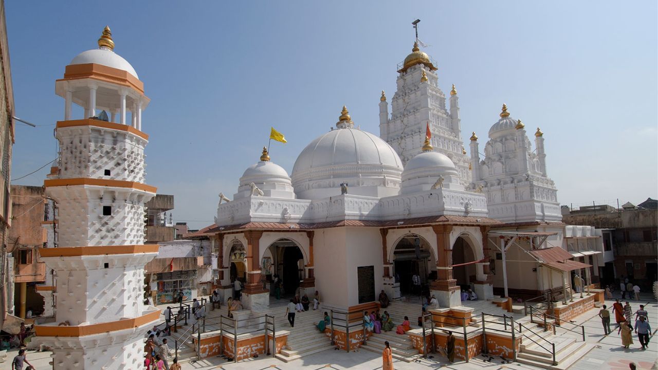 ડાકોરમાં આવેલું રણછોડરાય મંદિર ભગવાન કૃષ્ણને સમર્પિત  મંદિર છે. જન્માષ્ટમી પર મંદિરમાં ખાસ પૂજા અને આરતીનું આયોજન કરવામાં આવે છે અને ભક્તો મોટી સંખ્યામાં મંદિરની મુલાકાત લે છે.