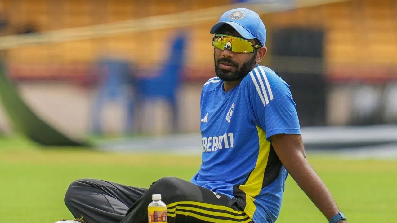 અહેવાલ છે કે 31 વર્ષીય બુમરાહ રિકવરી માટે BCCI સેન્ટર ઓફ એક્સેલન્સ જશે. ત્યાં તેની ઈજા અને ફિટનેસ પર કામ કરવામાં આવશે, જેથી તે ભવિષ્યની મેચો માટે ફિટ થઈ શકે. જોકે, એવા પણ અહેવાલો છે કે બુમરાહ એશિયા કપ નહીં રમે. સાવચેતીન બહાર રૂપે તેને આરામ આપવામાં આવશે.