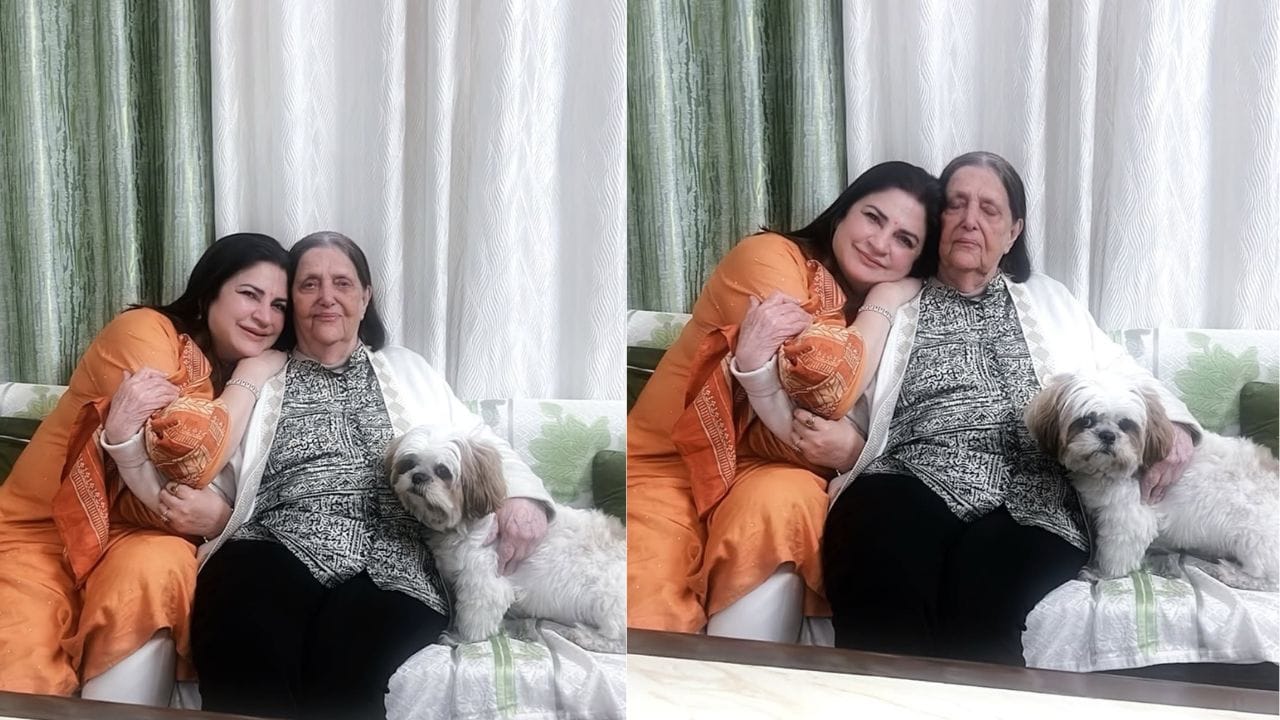 બોલિવૂડની ફેમસ 'વિલન' કુનિકા સદાનંદ હાલમાં રિયાલિટી શો 'બિગ બોસ 19' માં છે. તે પહેલા પણ તેના લગ્નને લઈને ચર્ચામાં હતી. હવે તેણે બીબી હાઉસમાં પણ તેના નિષ્ફળ લગ્ન વિશે વાત કરી છે.તો આજે આપણે કુનિકા સદાનંદના પરિવાર અને પર્સનલ લાઈફ વિશે વાત કરીએ.