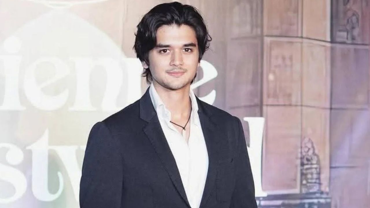 સિંધિયા પરિવાર હંમેશા મધ્યપ્રદેશ ક્રિકેટ એસોસિએશનમાં પ્રભુત્વ ધરાવે છે. માધવ રાવ સિંધિયા ક્રિકેટ પણ રમતા હતા અને MPCA ના પ્રમુખ પણ રહ્યા હતા. તેમના પછી, આ જવાબદારી જ્યોતિરાદિત્ય સિંધિયાએ સંભાળી હતી. આ પછી, તેઓ કેન્દ્રમાં સાંસદ અને મંત્રી પણ બન્યા. હવે જ્યોતિરાદિત્યના પુત્ર મહાનર્યમન સિંધિયાએ પણ રાજકારણમાં પગ મૂક્યો છે. હવે તેઓ MPCA પ્રમુખની જવાબદારી પણ સંભાળશે.