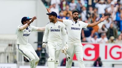 ઓવલ ટેસ્ટમાં ભારતની 6 રનથી ઐતિહાસિક જીતનો સૌથી મોટો હિરો મોહમ્મદ સિરાજ રહ્યો હતો. મોહમ્મદ સિરાજે મેચમાં કુલ 9 વિકેટ લીધી હતી. જેમાં બીજી ઈનિગ્સમાં 5 વિકેટ સામેલ છે. તેમની ધાતક બોલિંગે ઈંગ્લેન્ડને 6 રન દુર રહેતા ભારતને શાનદાર જીત અપાવી હતી.