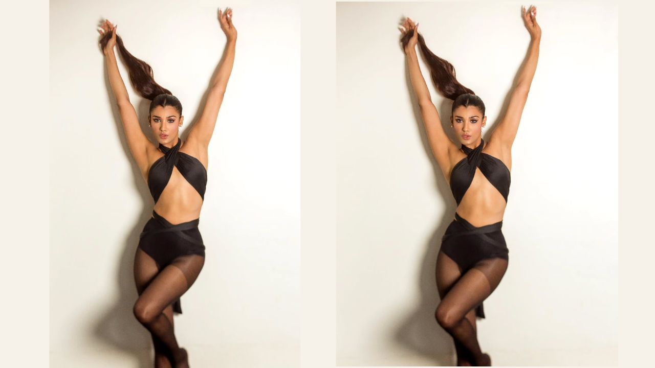 ફેમિના મિસ ઈન્ડિયા ગ્રાન્ડ ઈન્ટરનેશનલ જીત્યા પછી, નેહલ લોકોમાં હેડલાઇન્સ બનવા લાગી અને તે પછી તેની કારકિર્દી પણ આગળ વધી. તેની સુંદરતા ઉપરાંત, તે તેની અદ્ભુત ફિટનેસ માટે પણ જાણીતી છે.