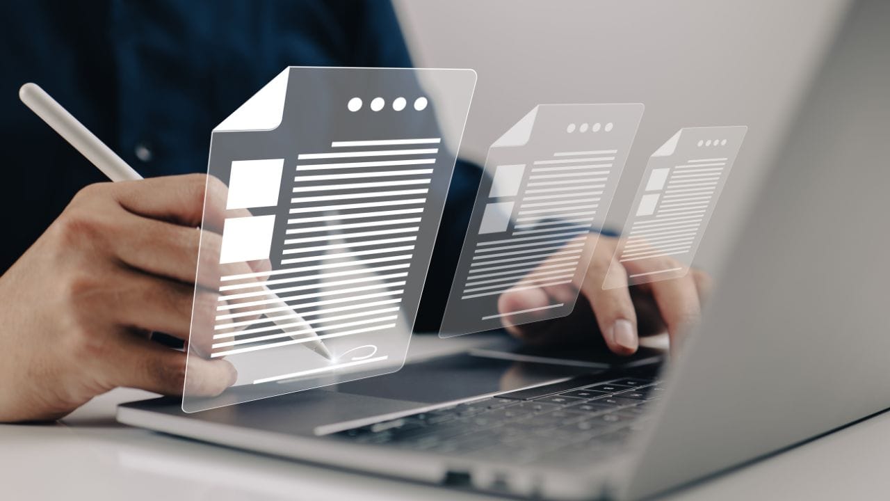 અત્યાર સુધી, જો કોઈએ TDS સંબંધિત ભૂલ કરી હોય, તો તેને સુધારવા માટે છ વર્ષ મળતા હતા. હવે આ સમય ઘટાડીને બે વર્ષ કરવામાં આવ્યો છે. આ સિસ્ટમ ઝડપી અને વધુ પારદર્શક બનાવશે. આ ઉપરાંત, હવે વધુ પ્રકારની આવક પર ઓછા અથવા શૂન્ય TDS માટે પ્રમાણપત્રો મેળવી શકાય છે. અત્યાર સુધી આ ફક્ત ભાડું, વ્યાજ, કમિશન જેવી કેટલીક બાબતો પર જ ઉપલબ્ધ હતું, પરંતુ હવે આ સુવિધા ઘણા નવા કેસોમાં પણ ઉપલબ્ધ થશે. આનાથી વ્યવસાયિકોને પૈસાના વ્યવહારમાં સુવિધા મળશે.