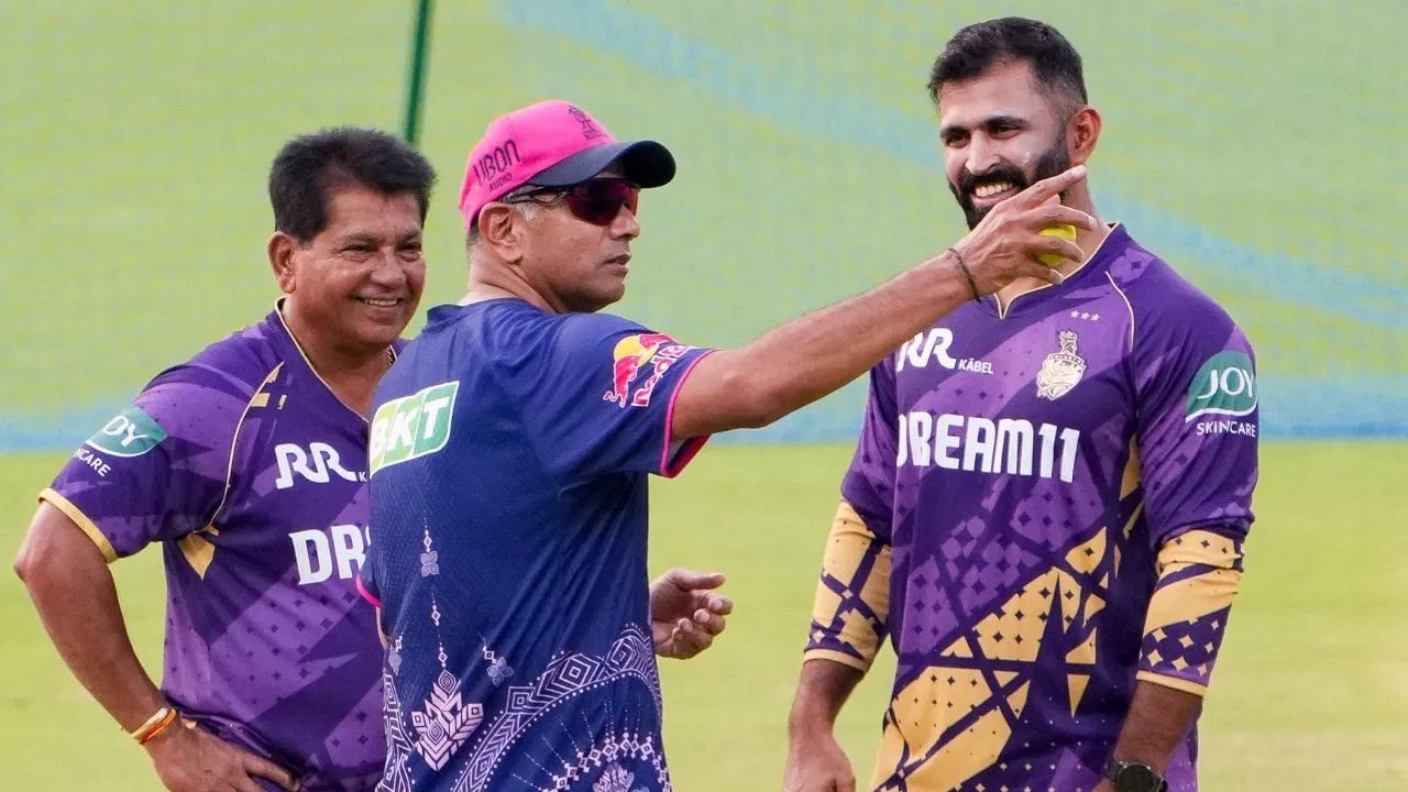 2024માં IPLનો ખિતાબ જીતનાર કોલકાતાએ 2025ની સિઝનની નિષ્ફળતા બાદ તેના કોચ ચંદ્રકાંત પંડિતને હટાવવાનો નિર્ણય લીધો હતો. ત્યારથી, ફ્રેન્ચાઈઝીએ નવા કોચની નિમણૂક કરી નથી. આવી સ્થિતિમાં, શાહરૂખ ખાનની ટીમ દ્રવિડને પોતાનો કોચ બનાવે તો આશ્ચર્ય ન થવું જોઈએ. 