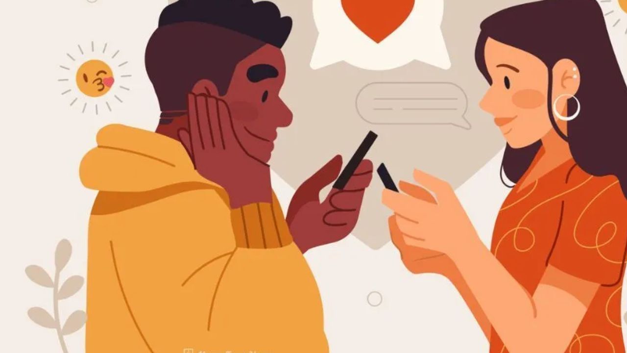 તમે જ્યાં રહો છો ત્યાં એકબીજાને મળો: જ્યારે તમે લોન્ગ ડિસ્ટન્સ રિલેશનશિપમાં હોવ છો, ત્યારે એકબીજાને મળવા માટે મનોરંજક અને રોમાંચક પ્રવાસોનું આયોજન કરી શકો છો અથવા તમે જે બે સ્થળોએ રહો છો તેની વચ્ચે આવતા સ્થળો એ પણ જઈ શકો છો. પરંતુ ખાતરી કરો કે તમે જ્યાં રહો છો ત્યાં એકબીજાને મળો. તમે જ્યાં રહો છો ત્યાં એકબીજાને મળવું મહત્વપૂર્ણ છે. જેથી દરેક વ્યક્તિ એકબીજાના દૈનિક જીવન અને દિનચર્યાઓ કેવી છે તે જોઈ શકે.
