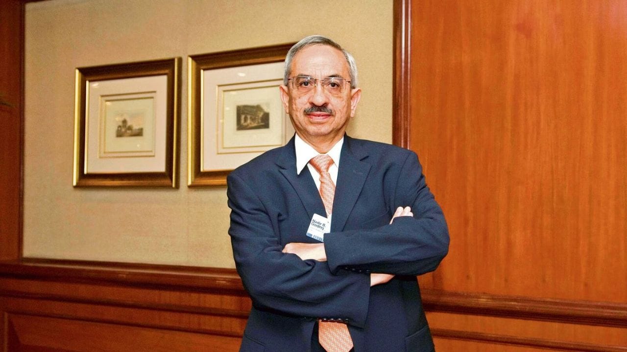 નાદિર ગોદરેજ: ગોદરેજ ઇન્ડસ્ટ્રીઝ અને ગોદરેજ એગ્રોવેટના ચેરમેન નાદિર ગોદરેજની કુલ સંપત્તિ $11.2 અબજ છે.