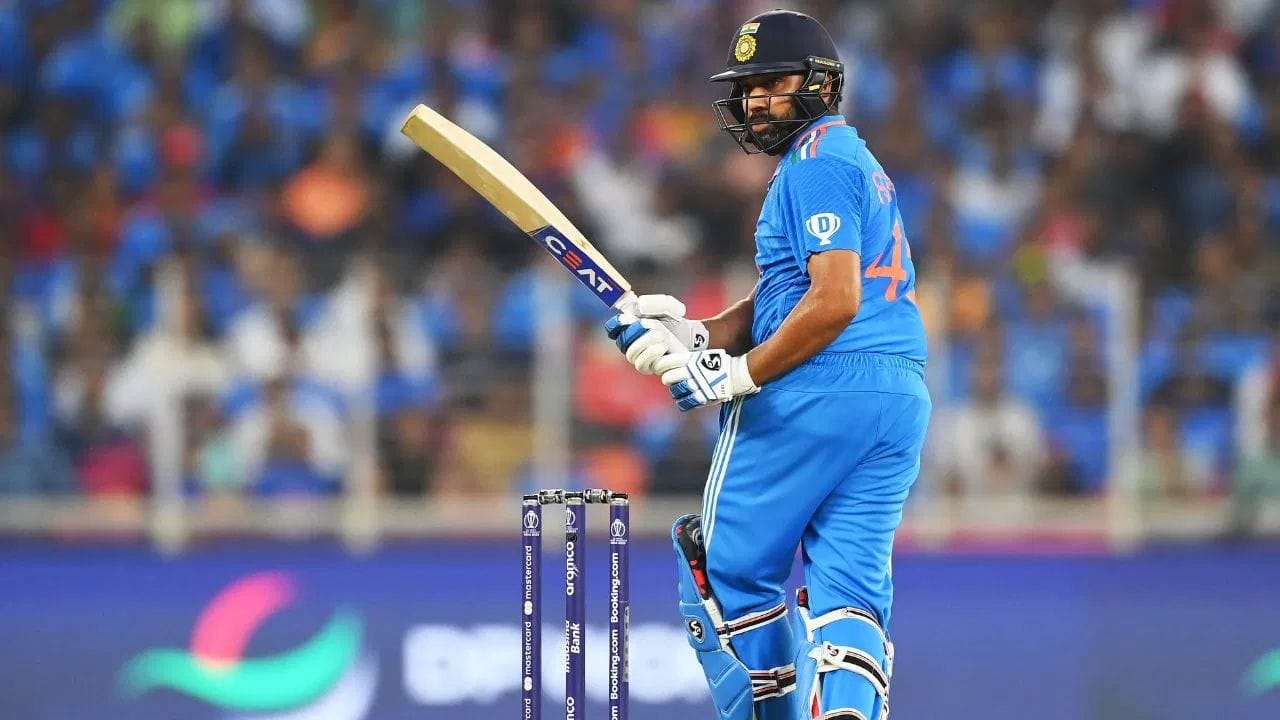 ટીમ ઈન્ડિયાનો ઓસ્ટ્રેલિયા પ્રવાસ 19 ઓક્ટોબરથી શરૂ થઈ રહ્યો છે. ભારતીય ટીમ ત્યાં 3 ODI અને 5 T20I મેચ રમશે. રોહિત શર્મા અને વિરાટ કોહલીને ODI શ્રેણી માટે ટીમ ઈન્ડિયામાં સામેલ કરી શકાય છે. 