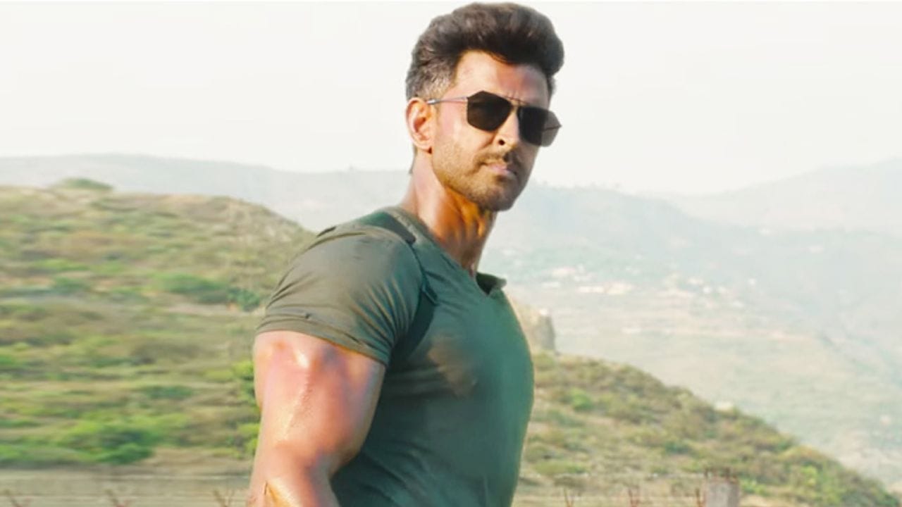 ભગવદ્ગોમંડલમાં જણાવ્યા અનુસાર રોશનનો અર્થ પ્રકાશિત, તેજસ્વી, ચકચકિત, ચળકતું, પ્રસિદ્ધ, મશહૂર, જાણીતું, થાય છે. 