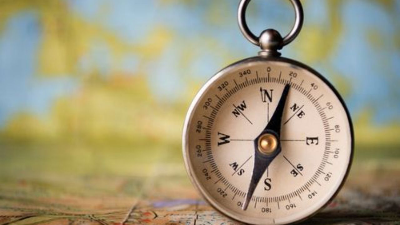 આ પ્લોટની સૌથી મોટી વિશેષતા છે. આ પ્રકારના પ્લોટમાં રહેવાથી સંપત્તિ અને સમૃદ્ધિમાં વધારો થાય છે. 