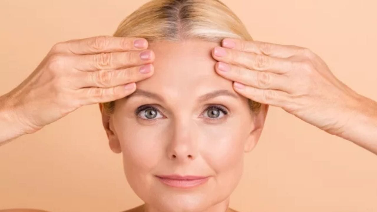 (Disclaimer - આ લેખમાં સમાવિષ્ટ કોઈપણ માહિતી/સામગ્રી/ગણતરીની ચોકસાઈ અથવા વિશ્વસનીયતાની ખાતરી આપવામાં આવતી નથી. આ માહિતી વિવિધ માધ્યમો/જ્યોતિષીઓ/ઉપદેશો/માન્યતાઓ/ધાર્મિક ગ્રંથોમાંથી એકત્રિત કરીને તમારા સુધી પહોંચાડવામાં આવી છે. અમારો ઉદ્દેશ્ય ફક્ત માહિતી પહોંચાડવાનો છે. વાંચકોએ તેને ફક્ત માહિતી તરીકે જ માનવી જોઈએ. આ ઉપરાંત તેના કોઈપણ ઉપયોગ માટે વાંચકો પોતે જવાબદાર રહેશે.)(All Image Symbolic)
