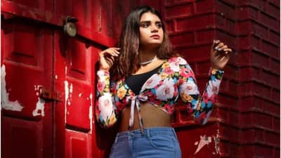 VIDEO : શ્રેયસ અય્યરની બહેન શ્રેષ્ઠાએ તેના રૂમર્ડ બોયફ્રેન્ડને જૂતાથી માર્યો, જુઓ વીડિયો