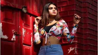 VIDEO : શ્રેયસ અય્યરની બહેન શ્રેષ્ઠાએ તેના રૂમર્ડ બોયફ્રેન્ડને જૂતાથી માર્યો, જુઓ વીડિયો