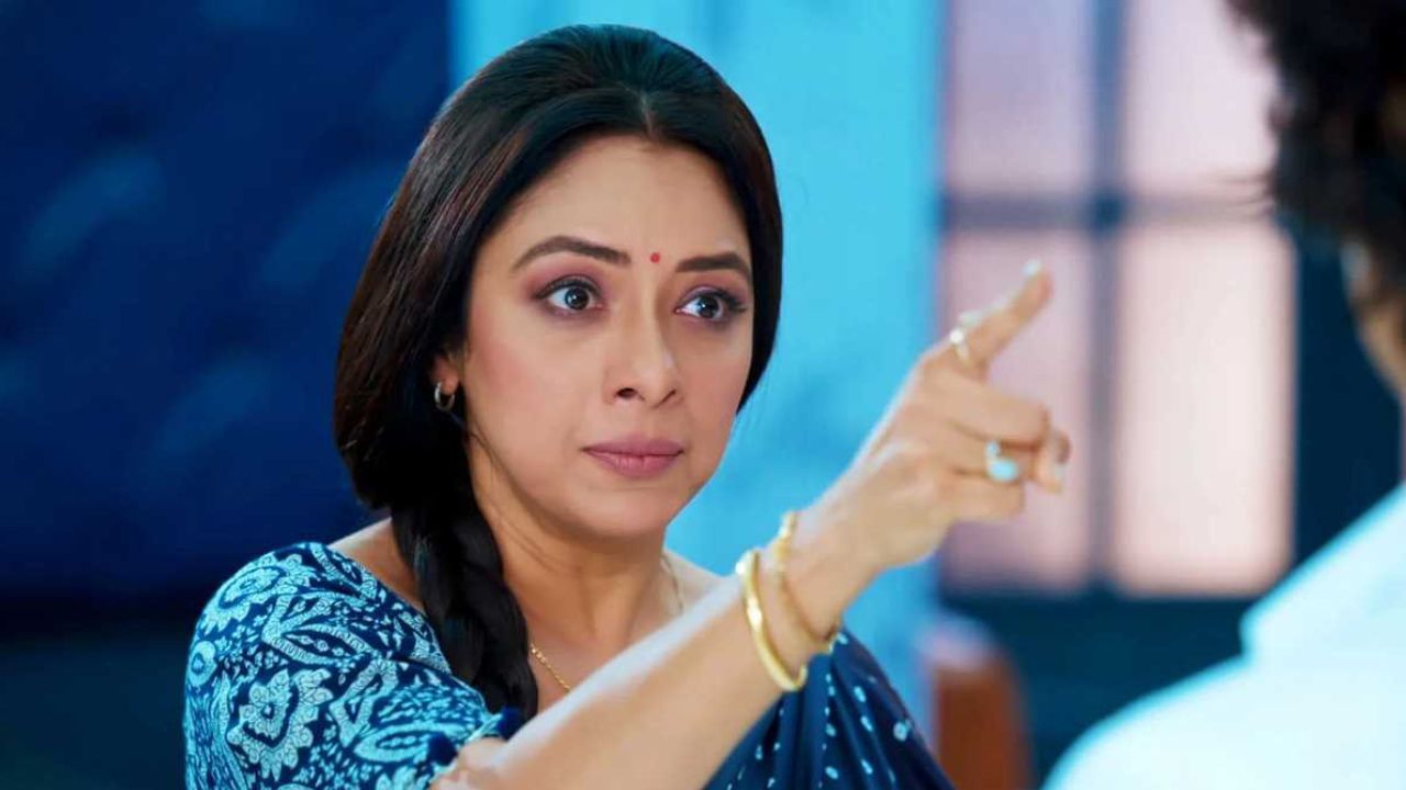 તમને જણાવી દઈએ કે, રુપાલી ગાંગુલી એક એપિસોડ માટે અંદાજે 3 લાખ રુપિયા તો હિના 2 લાખનો ચાર્જ લેતી હતી.