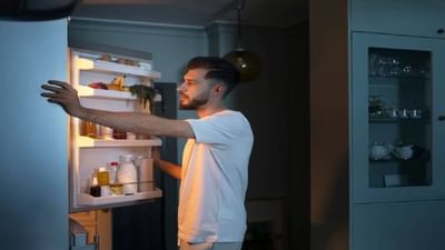 શું તમારું રેફ્રિજરેટર પહેલાની જેમ બરોબર કૂલિંગ નથી આપી રહ્યું? જો હા, તો તમે એમ વિચારી રહ્યા હશો કે કદાચ ફ્રિજની બ્રાન્ડ ખરાબ છે અથવા તો રેફ્રિજરેટર જૂનું થઈ ગયું છે.