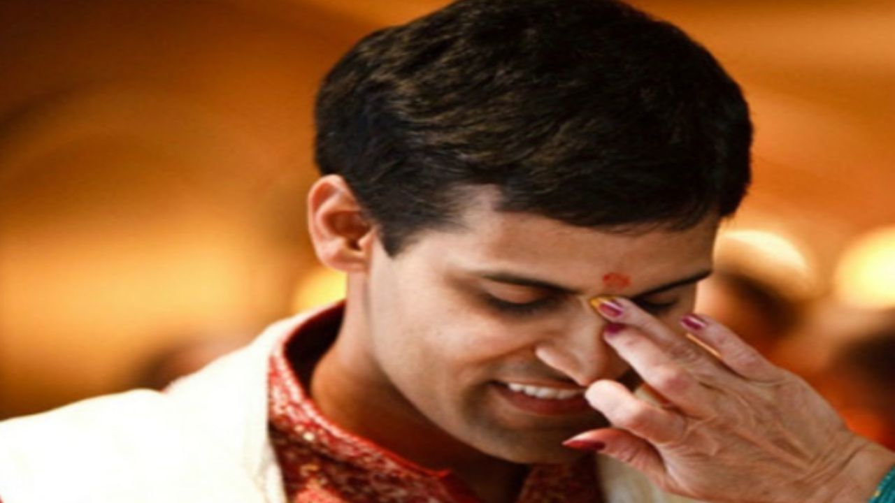 (Disclaimer - આ લેખમાં સમાવિષ્ટ કોઈપણ માહિતી/સામગ્રી/ગણતરીની ચોકસાઈ અથવા વિશ્વસનીયતાની ખાતરી આપવામાં આવતી નથી. આ માહિતી વિવિધ માધ્યમો/જ્યોતિષીઓ/ઉપદેશો/માન્યતાઓ/ધાર્મિક ગ્રંથોમાંથી એકત્રિત કરીને તમારા સુધી પહોંચાડવામાં આવી છે. અમારો ઉદ્દેશ્ય ફક્ત માહિતી પહોંચાડવાનો છે. વાંચકોએ તેને ફક્ત માહિતી તરીકે જ માનવી જોઈએ. આ ઉપરાંત તેના કોઈપણ ઉપયોગ માટે વાંચકો પોતે જવાબદાર રહેશે.)(All Image Symbolic)