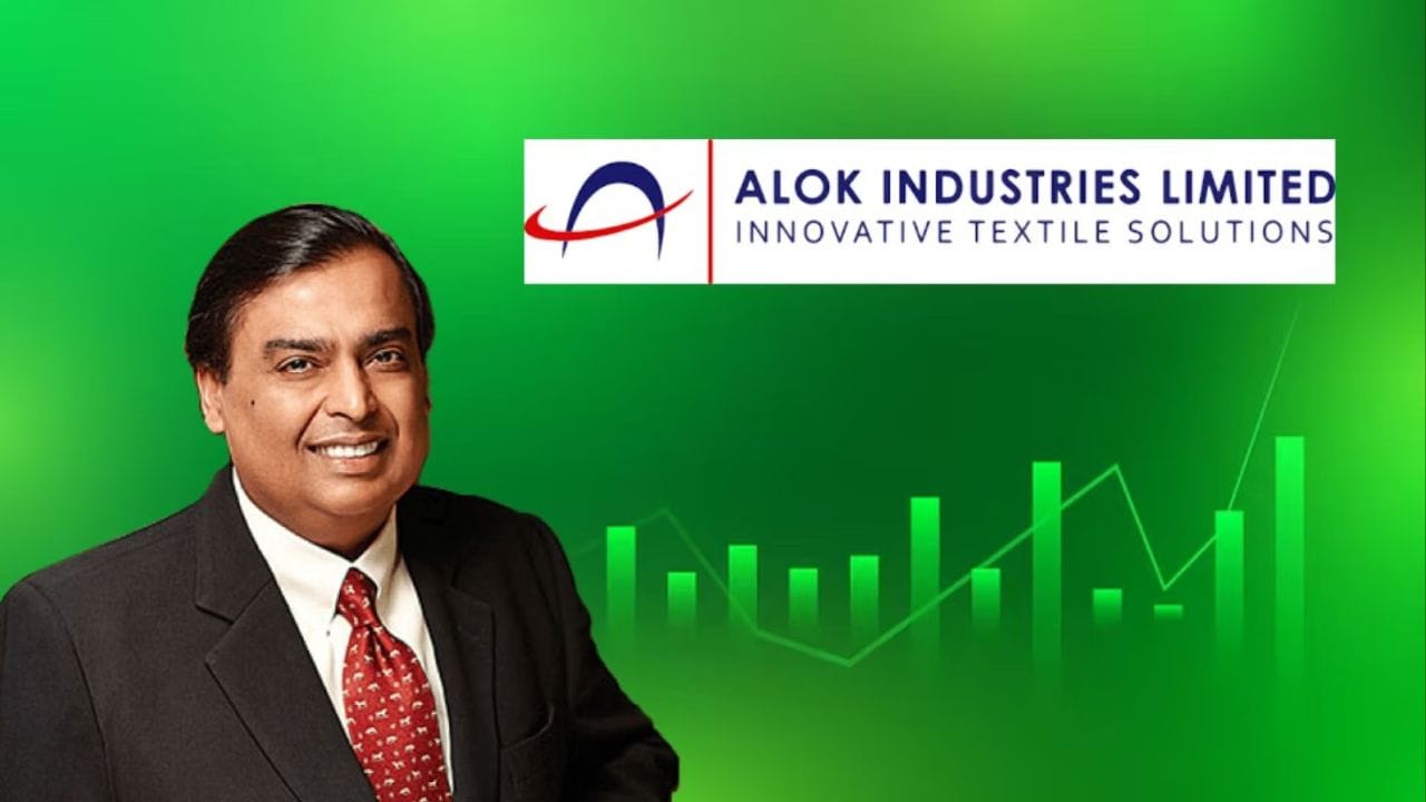 યુએસ પ્રમુખ ડોનાલ્ડ ટ્રમ્પે જાહેરાત કરી હતી કે ભારતે 1 ઓગસ્ટથી રશિયા પાસેથી તેલ ખરીદવા પર 25% ટેરિફ અને દંડ ચૂકવવો પડશે. ગોકલદાસ એક્સપોર્ટ્સની આવકનો લગભગ 70% હિસ્સો યુએસ બજારમાંથી આવે છે, જેમ કે ઇન્ડો કાઉન્ટ ઇન્ડસ્ટ્રીઝનો કેસ છે. વેલ્સ્પન લિવિંગ અને પર્લ ગ્લોબલ માટે, આ આંકડો અનુક્રમે 65% અને 50% છે. આ નામો ઉપરાંત, અરવિંદ લિમિટેડ (યુએસમાંથી 30% આવક) અને કેપીઆર મિલ (યુએસમાંથી 21%) જેવા શેરોનો પણ યુએસ બજારમાં ફાળો છે. વસ્ત્રોની નિકાસ માટે, ભારત બાંગ્લાદેશ, વિયેતનામ અને ચીન જેવા દેશો સાથે સ્પર્ધા કરે છે. જ્યારે બાંગ્લાદેશ પર 35% ટેરિફ લાદવામાં આવ્યો છે, ત્યારે વિયેતનામે તાજેતરમાં યુએસ સાથે એક કરાર કર્યો છે જેના હેઠળ તે 20% ટેરિફ ચૂકવવા સંમત થયો છે.