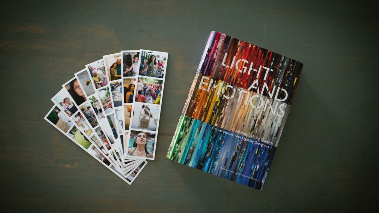 લોકેશન એવા વિસ્તારમાં પસંદ કરો કે, જ્યાં કોમર્શિયલ ગ્રાહકો, સ્કૂલ-કોલેજ અને શોપિંગ સેન્ટર નજીક હોય. સેટઅપ માટે ડિજિટલ પ્રિન્ટિંગ મશીન, ઓફસેટ મશીન, કમ્પ્યુટર સાથે ગ્રાફિક ડિઝાઇન સોફ્ટવેર, કટીંગ મશીન, લેમિનેશન મશીન જેવી સાધનસામગ્રીની જરૂર પડશે. આ સિવાય પેપર, ઈંક, પ્લેટ્સ, લેમિનેશન શીટ, બાઈન્ડિંગ મટિરિયલના હોલસેલ સપ્લાયર્સ સાથે કોન્ટ્રાક્ટ કરવો જરૂરી છે.