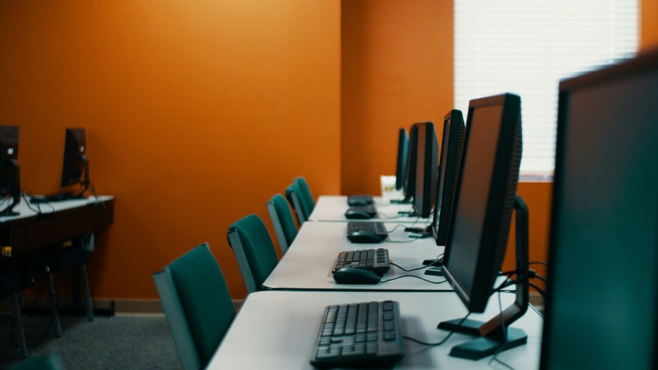 Business (9)