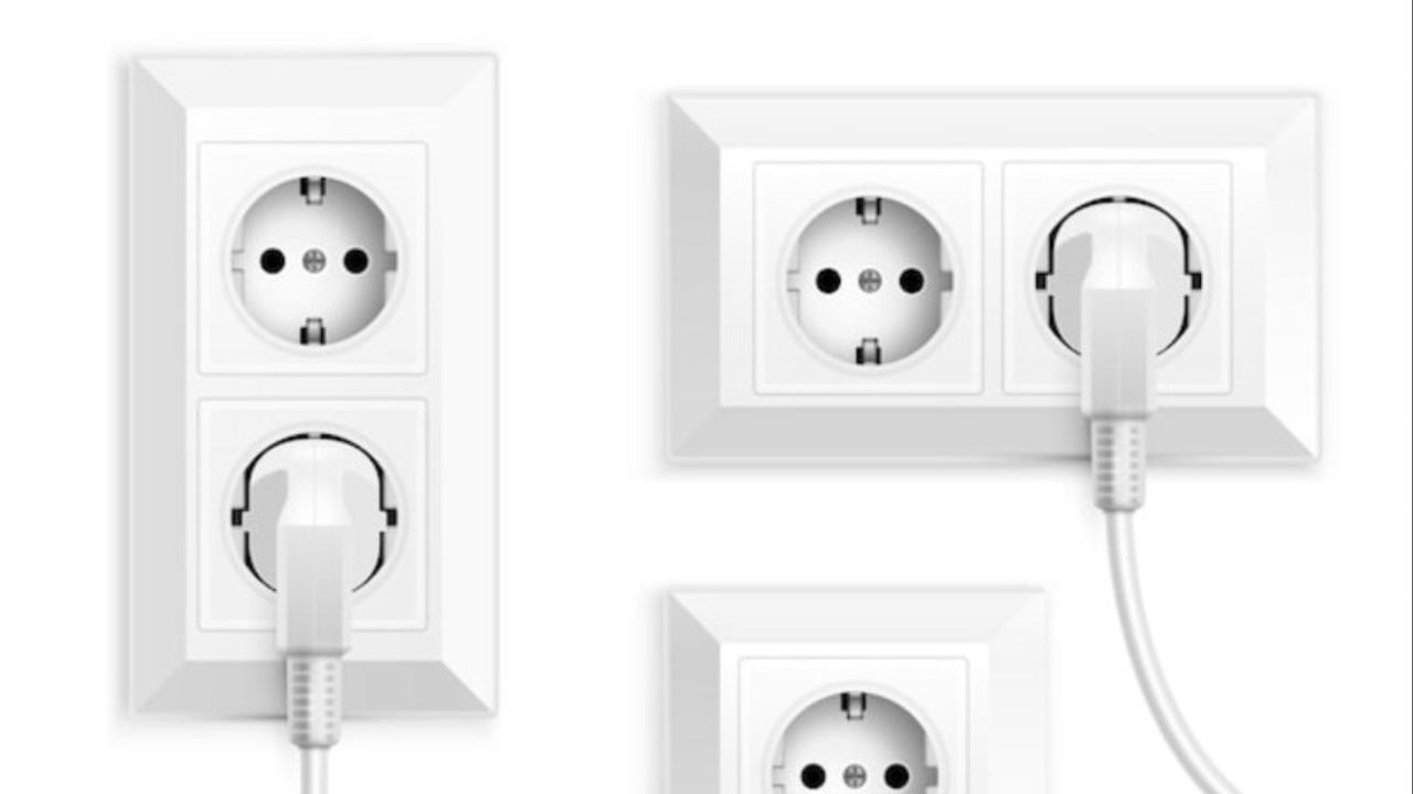 ખૂબ ઓછા લોકો હશે જે ઉપયોગમાં ન હોય ત્યારે સોકેટમાંથી ચાર્જર કાઢી નાખે છે. નહિંતર, મોટાભાગના લોકો તેને સોકેટમાં પ્લગ થયેલ છોડી દે છે. એનર્જી સેવિંગ ટ્રસ્ટ અનુસાર, કોઈપણ સ્વિચ્ડ ઓન ચાર્જર પ્લગ ઇન વીજળીનો ઉપયોગ ચાલુ રાખે છે. તમારું ઉપકરણ તેની સાથે જોડાયેલ હોય કે ન હોય. એ નોંધવું યોગ્ય છે કે આ માત્ર થોડા યુનિટ વીજળીનો વપરાશ કરતું નથી, પરંતુ તે ધીમે ધીમે ચાર્જરનું લાઈફ પણ ઘટાડે છે.