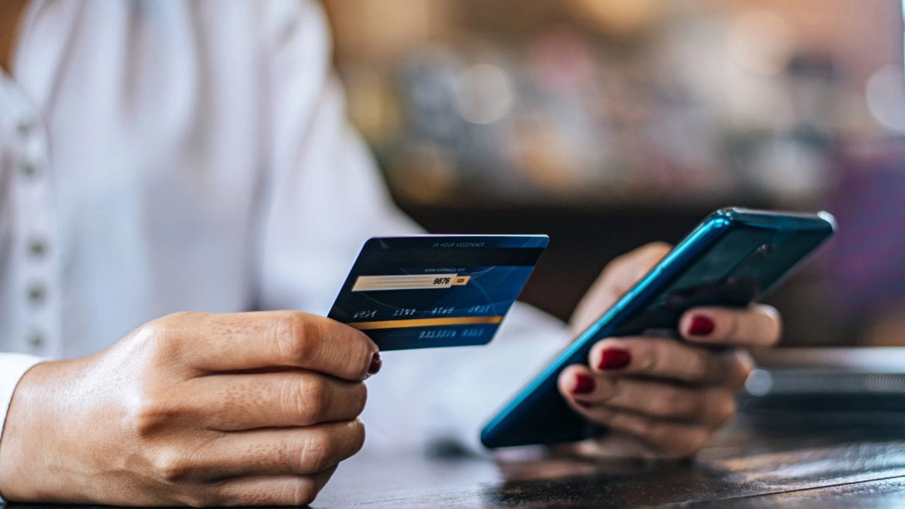 આ માટે, તમારો મોબાઇલ નંબર આધાર કાર્ડ સાથે લિંક હોવો જોઈએ. નેશનલ પેમેન્ટ્સ કોર્પોરેશન ઓફ ઈન્ડિયા (NPCI) ની આ સુવિધા એવા લોકો માટે ખૂબ જ ઉપયોગી છે જેમની પાસે ડેબિટ કાર્ડ નથી.