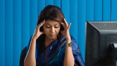 ઘણીવાર લોકો ચક્કર આવવાને સામાન્ય માને છે. લોકોનું માનવું છે કે, આ તો થાક, નબળાઈ અથવા ગરમીને કારણે થાય છે. હવે જો ચક્કર વારંવાર આવે તો એ શરીરમાં ચાલતા ગંભીર કે છુપાયેલા રોગની ચેતવણી હોઈ શકે છે. 