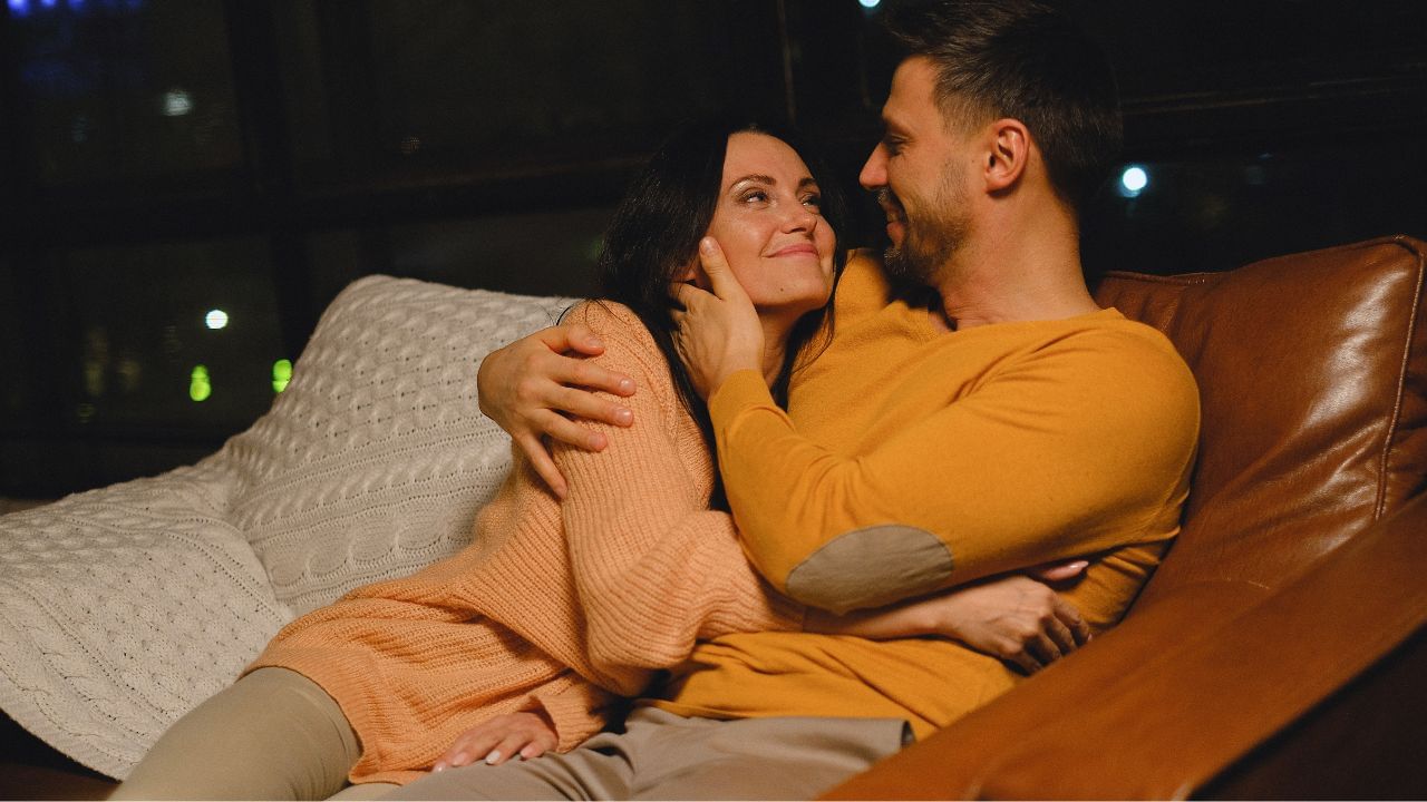  જો કે, આ લાંબા સમય સુધી દુખાવો રહેતો નથી, પરંતુ તે કેટલીક ડિલિવરી પછી થોડા દિવસો કે મહિનાઓ સુધી જ થઈ શકે છે. તેથી, સી-સેક્શન પછી તરત જ શારીરિક સંબંધ બાંધતા પહેલા તમારે તમારા ડૉક્ટરની સલાહ લેવી જોઈએ.