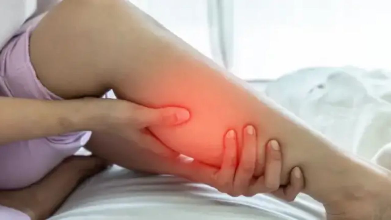 રક્ત પરિભ્રમણમાં ખલેલ: અયોગ્ય રક્ત પ્રવાહને કારણે, હાથ અને પગમાં નિષ્ક્રિયતા, ઝણઝણાટી અથવા દુખાવા જેવી સમસ્યાઓ થઈ શકે છે.