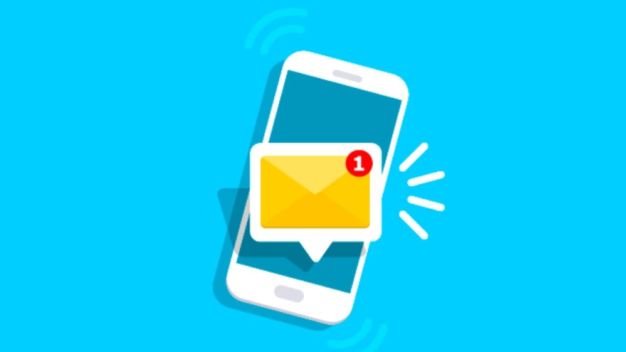 ફોન પર આવતા મેસેજ અને કોલ્સને કારણે તમારું બેંક એકાઉન્ટ ખાલી થઈ શકે છે. તમારા દ્વારા લેવામાં આવેલ એક ખોટું પગલું સાયબર ગુનેગારોને તમારા બેંક ખાતામાં એન્ટ્રી  આપી શકે છે. જો તમે ફોન પર આવેલ ફર્જી કોલ અથવા મેસેજ ઓળખી શકો છો, તો તમે ફ્રોડ થતા પોતાને બચાવી શકો છો. ગયા વર્ષે, ટેલિકોમ રેગ્યુલેટરી ઓથોરિટી ઓફ ઈન્ડિયા (TRAI) એ પ્રમોશનલ મેસેજ અને કોલ સંબંધિત નિયમો કડક કર્યા છે. આને કારણે, ફોન પર આવતા મોટાભાગના ફર્જી કોલ નેટવર્ક સ્તરે જ બ્લોક થઈ જાય છે.