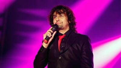 ફેમસ સિંગર સોનુ નિગમના ગીત માટે દરેક વ્યક્તિ દિવાના છે, પરંતુ લોકોએ તેમને અભિનેતા તરીકે નકારી કાઢ્યા હતા. સોનુ નિગમે બાળપણમાં પણ અનેક ફિલ્મોમાં અભિનય કર્યો અને મોટા થયા પછી પણ ફિલ્મો કરી હતી.