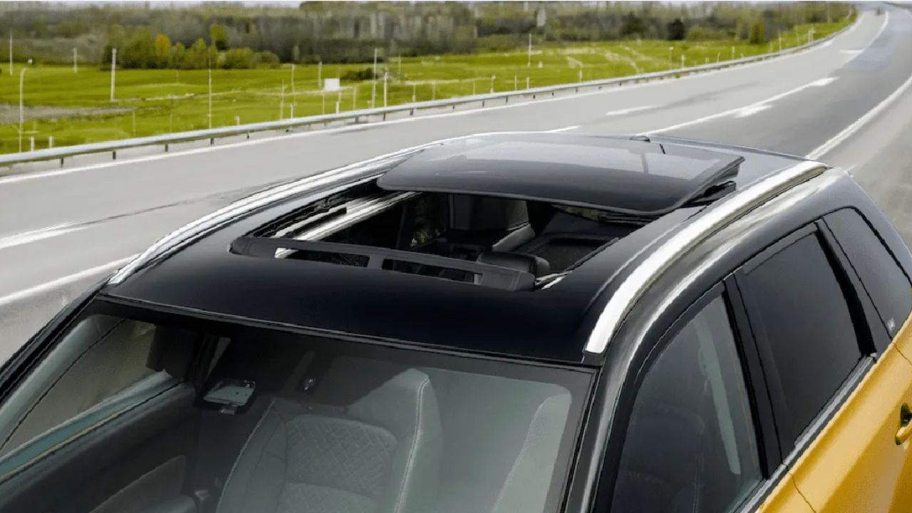 કેટલા પ્રકારના સનરૂફ છે? - સમય જતાં, સનરૂફની ટેકનોલોજી ઘણી વિકસિત થઈ છે, જેના પરિણામે બજારમાં તેના ઘણા પ્રકારો ઉપલબ્ધ થયા છે.