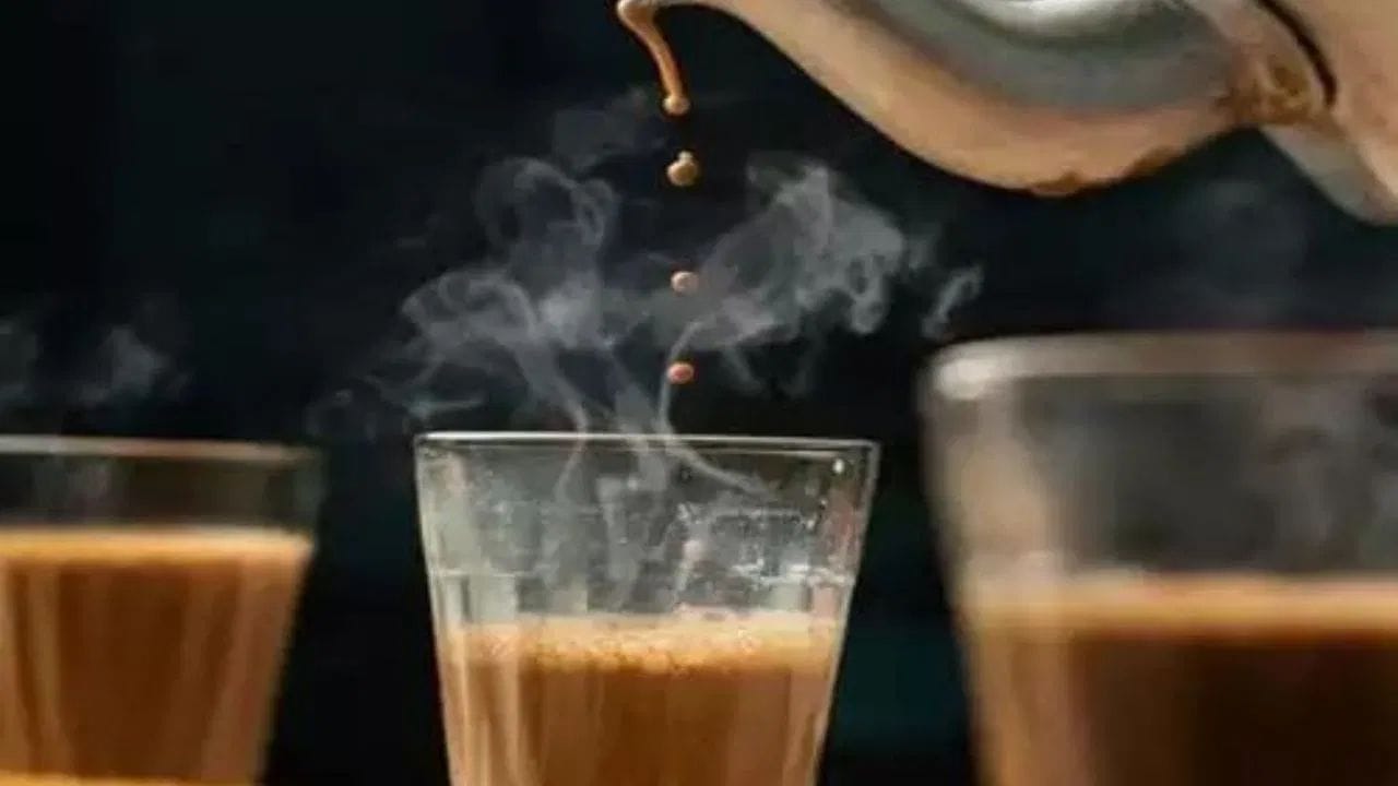 પાચન સુધારે છે: દૂધની ચામાં હાજર કેફીન અને ટેનીન પાચન પ્રક્રિયાને ધીમું પાડે છે, જેનાથી એસિડિટીની સમસ્યાનો સામનો કરવો પડી શકે છે. જો તમે ચા પીવાનું બંધ કરો છો, તો પાચનમાં સુધારો થાય છે અને એસિડિટીની સમસ્યાથી રાહત મળે છે.