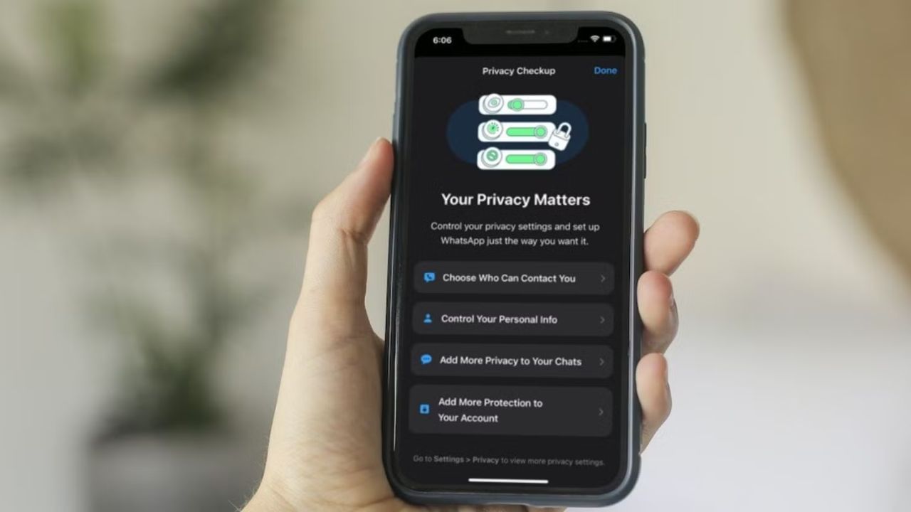 તમને જણાવી દઈએ કે આ ફીચર ચાલુ કર્યા પછી, નંબર તમારા ફોનમાં પણ સેવ થઈ જાય છે. જો કે, આ માટે, જ્યારે તમે નંબર સેવ કરો છો, ત્યારે તમારે Sync contact to phone નામનો વિકલ્પ ચાલુ કરવો પડશે.