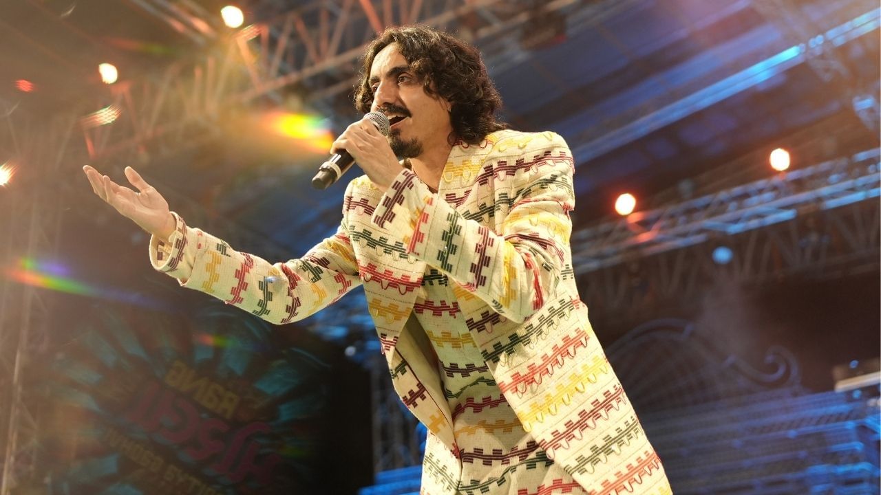 Aditya Gadhvi Rang Morla Garba Photos (3)